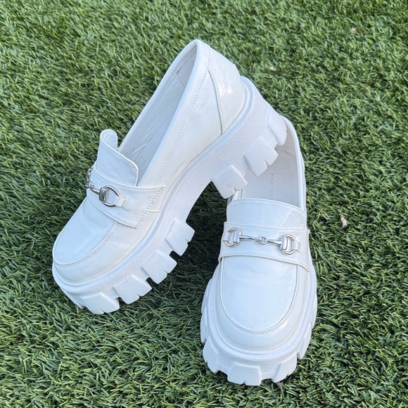 Princess Polly White Platform Shoes - Picture 4 of 5